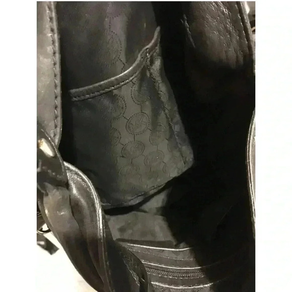 Michael kors black leather hobo handbag - Picture 3 of 11